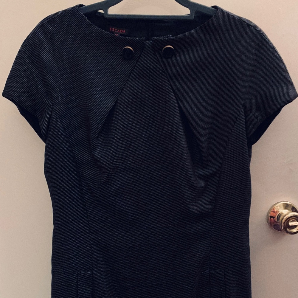 Exquisite ESCADA Womens 38 Black Dress